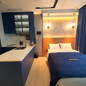 Elliy's Busan